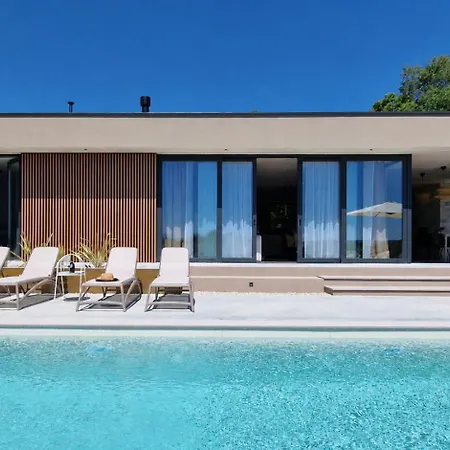 Ze Istrian Design With Massage Pool Villa
