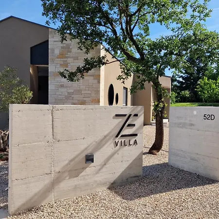 Ze Istrian Design With Massage Pool